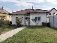 Mogyoród Family House 23