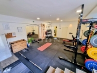 Budapest, XI. kerület 商业用 - 店铺 - 330.000 HUF