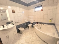 Érd Casa Familiala 16