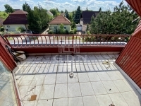 Eladó családi ház Budapest, XVI. kerület, 400m2