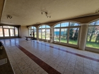 Kiadó családi ház Fót, 320m2
