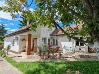 For sale family house Pécel, 94m2