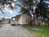 Komárom Family House 0