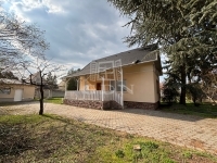 Komárom 家庭别墅 - 64.000.000 HUF