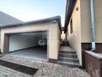 Vecsés Family House 16