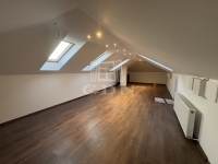 Vecsés Family House 11