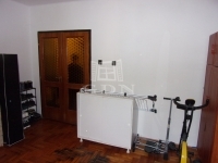 Péteri 家庭别墅 9