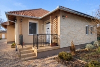 For sale family house Érd, 140m2