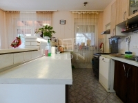 Veresegyház Családi ház 10