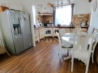 Vecsés Family House 12
