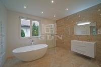 Budapest XVII. kerület Family House 8