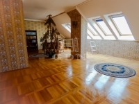 Продается совмещенный дом Budapest XVI. mикрорайон, 220m2