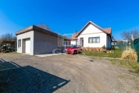 Nagytarcsa Family House 27