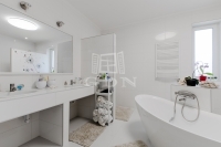 Nagytarcsa Family House 14