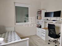 Tököl 家庭别墅 14