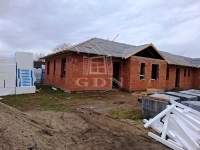 Kiskunlacháza Reihenhaus 1