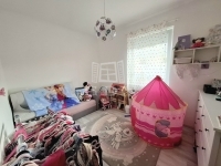 Tököl 家庭别墅 14