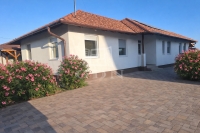 Tököl 家庭别墅 0