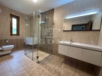 Vác Casa Familiala 26