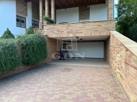 Vác Casa Familiala 47