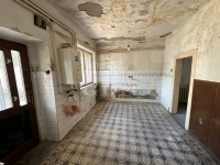 Vác Casa Familiala 0