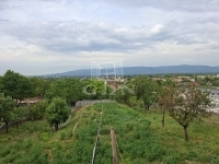 Eladó telek Vác, 1211m2