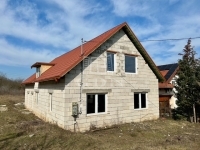 Vânzare casa familiala Vácduka, 148m2