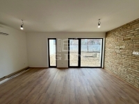 Vác 公寓房（砖头） 1