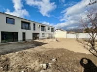 Vác 公寓房（砖头） 14