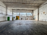 închiriere depozit Vác, 324m2